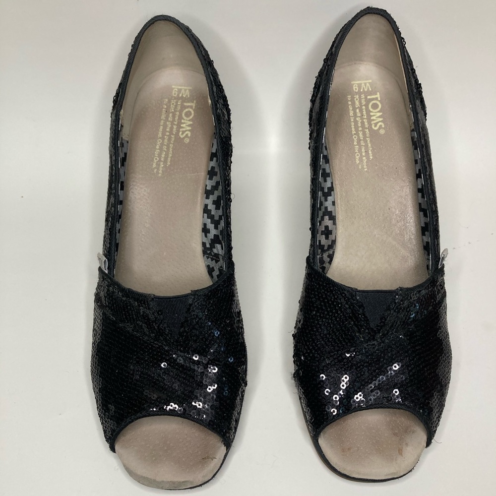 Tom’s Sequin Wedge Black Sandal Sz 9